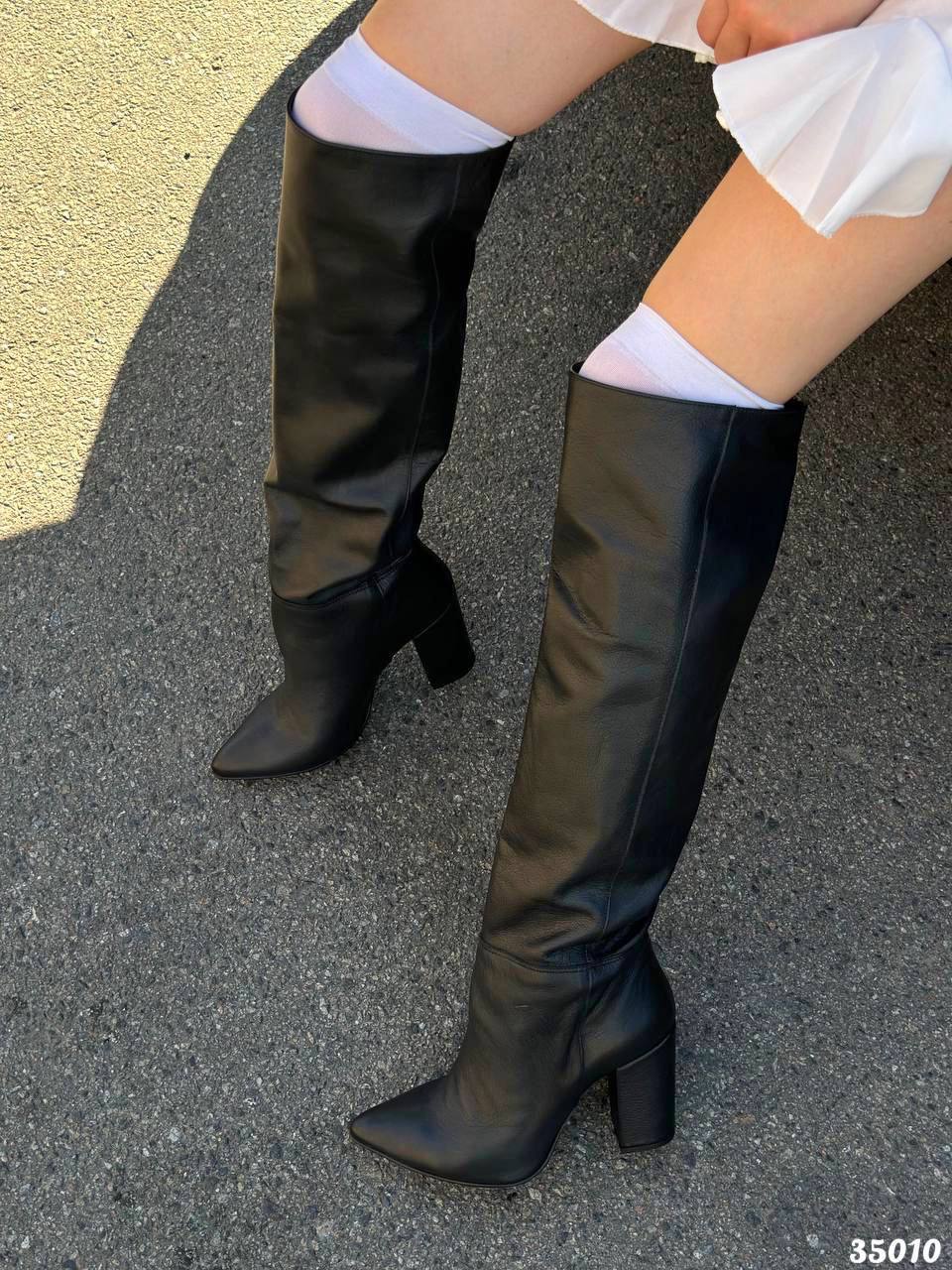 Шкіряні чоботи на підборах Leather Majesty
